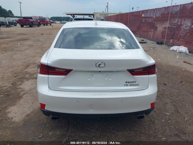 Lexus IS 200T 2016 JTHBA1D24G5010050 Image 17
