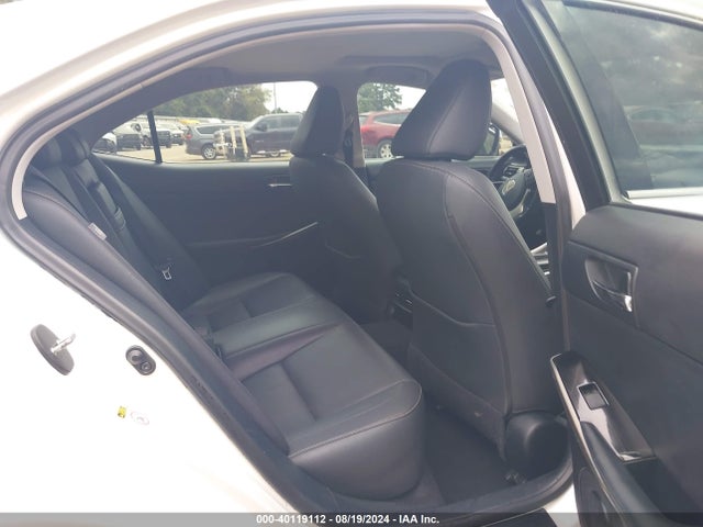 JTHBA1D24G5010050 Lexus IS 200T