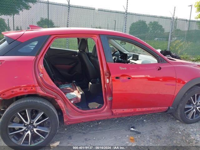 JM1DKFC75J0301436 Mazda Cx-3 Touring