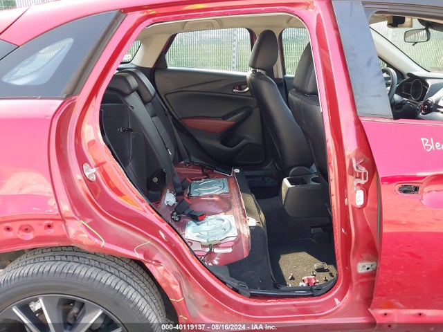 JM1DKFC75J0301436 Mazda Cx-3 Touring