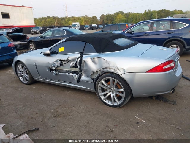 2011 JAGUAR XK SAJWA4GB0BLB41985 Photo 2