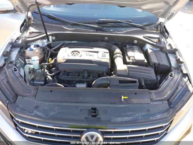1VWDT7A3XHC052818 Volkswagen Passat 1.8t R-line