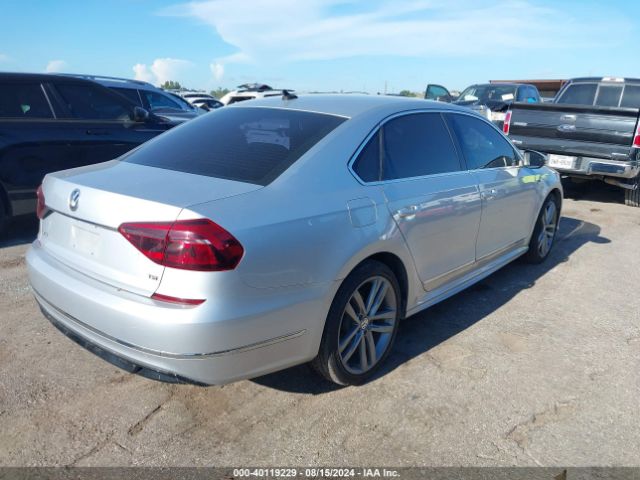 1VWDT7A3XHC052818 Volkswagen Passat 1.8t R-line