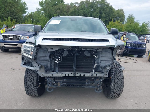 5TFHW5F12JX761555 Toyota Tundra Limited 5.7l V8