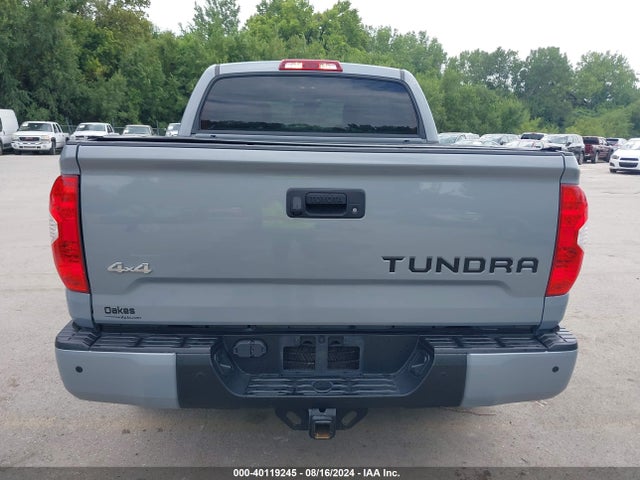 5TFHW5F12JX761555 Toyota Tundra Limited 5.7l V8