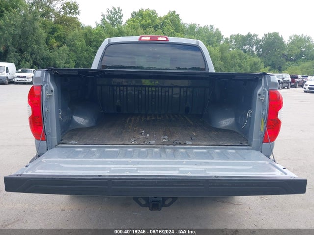 5TFHW5F12JX761555 Toyota Tundra Limited 5.7l V8