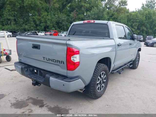 5TFHW5F12JX761555 Toyota Tundra Limited 5.7l V8