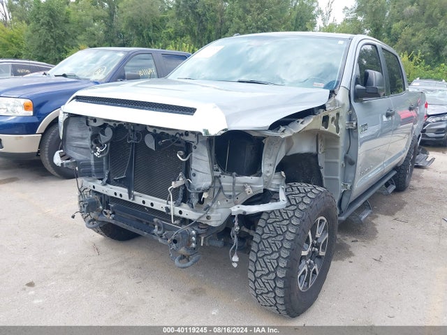 5TFHW5F12JX761555 Toyota Tundra Limited 5.7l V8