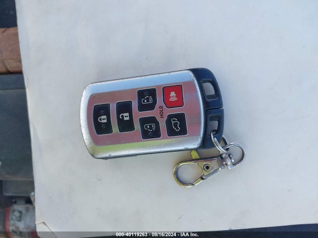5TDXK3DC1FS543135 Toyota Sienna Se Premium 8 Passenger