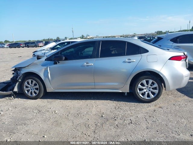 Toyota COROLLA LE 2022 5YFEPMAE6NP294908 Image 15