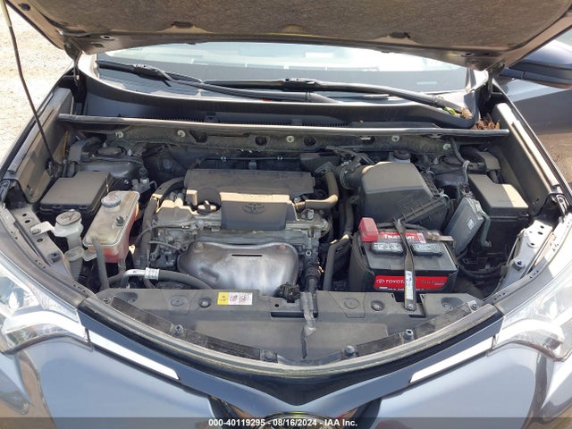 JTMBFREV7JJ732847 Toyota RAV4 LE