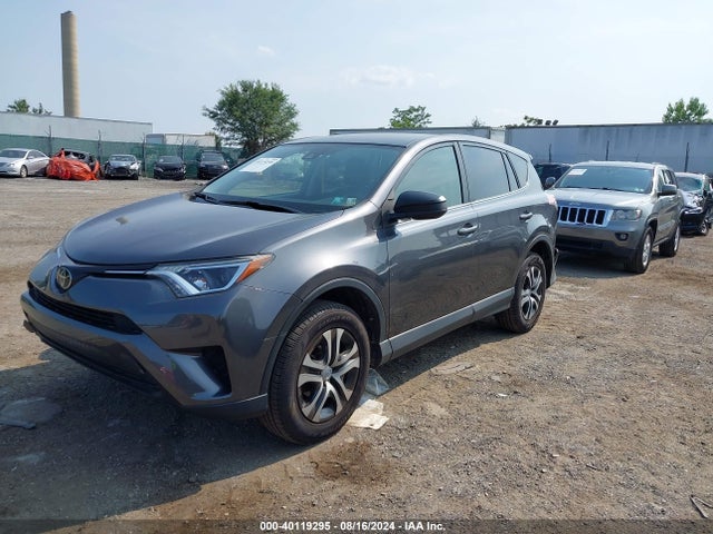 JTMBFREV7JJ732847 Toyota RAV4 LE
