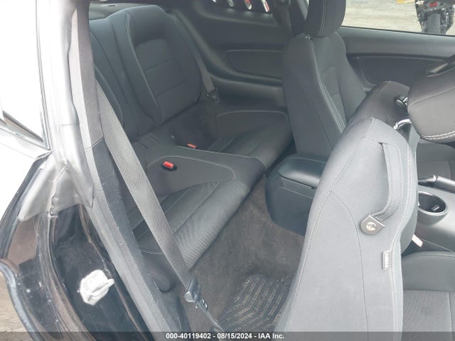1FA6P8AM9H5293410 Ford Mustang V6