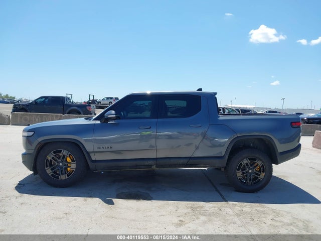 Rivian R1t Adventure 2022 7FCTGAAA1NN006142 Image 15