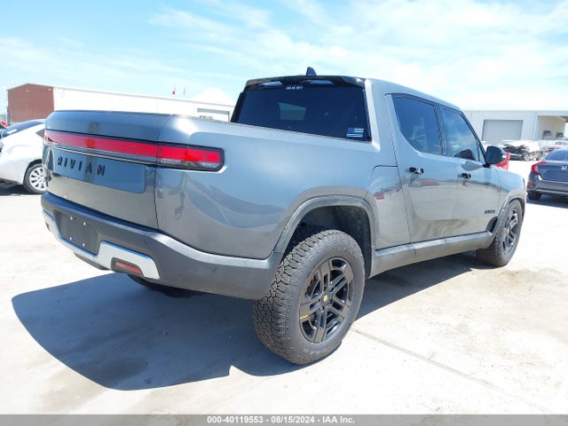 Rivian R1t Adventure 2022 7FCTGAAA1NN006142 Image 4