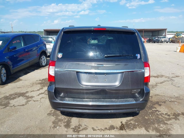 2C4RC1JG9FR715003 Chrysler Town & Country Limited