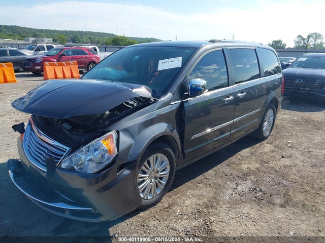 2C4RC1JG9FR715003 Chrysler Town & Country Limited