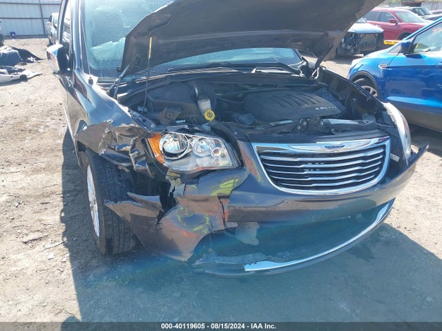 2C4RC1JG9FR715003 Chrysler Town & Country Limited