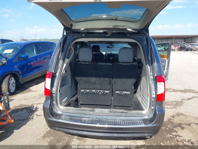 2C4RC1JG9FR715003 Chrysler Town & Country Limited