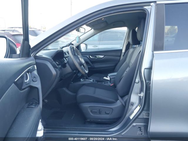 KNMAT2MV9JP532532 Nissan ROGUE SV