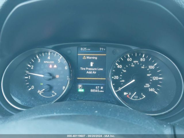 KNMAT2MV9JP532532 Nissan ROGUE SV