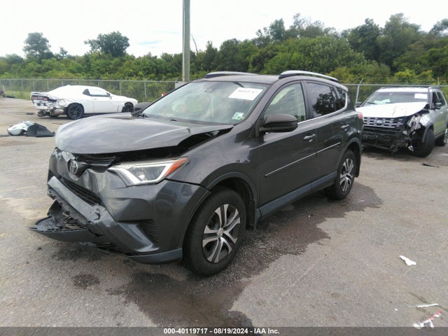Toyota RAV4 LE 2017 JTMZFREV0HJ100992 Image 2