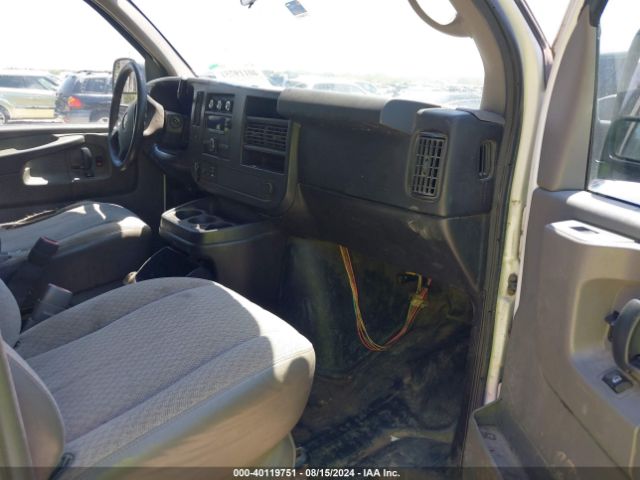 1GCWGGCAXE1194492 Chevrolet Express 2500 Work Van