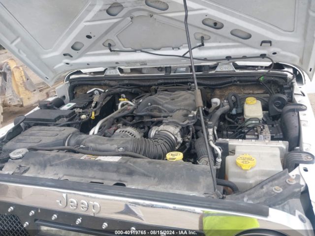 1C4BJWDG8EL307762 Jeep Wrangler Unlimited Sport