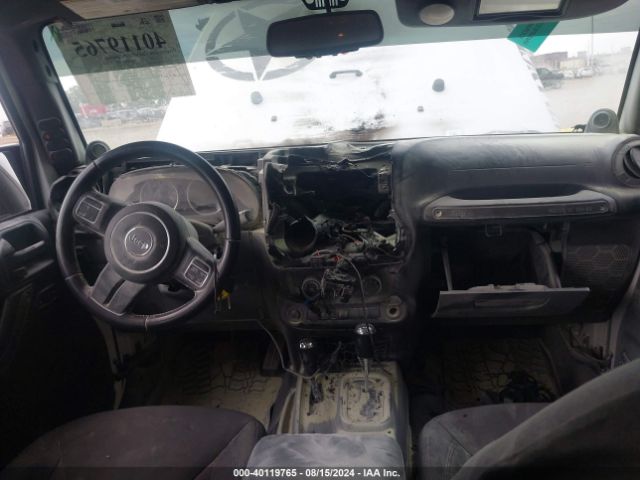1C4BJWDG8EL307762 Jeep Wrangler Unlimited Sport