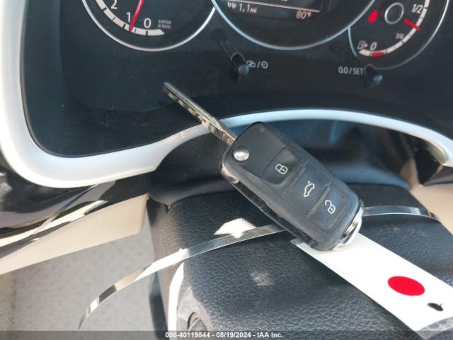 3VW5P7AT9EM802907 Volkswagen Beetle 2.5l
