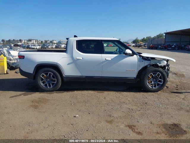 Rivian R1t Adventure 2022 7FCTGAAA7NN013094 Image 14