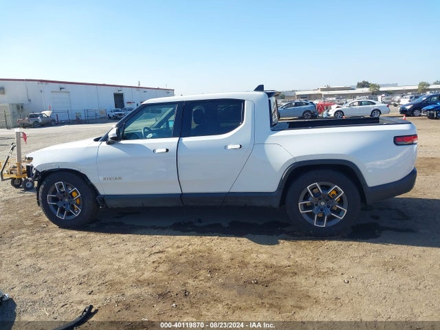 Rivian R1t Adventure 2022 7FCTGAAA7NN013094 Image 15