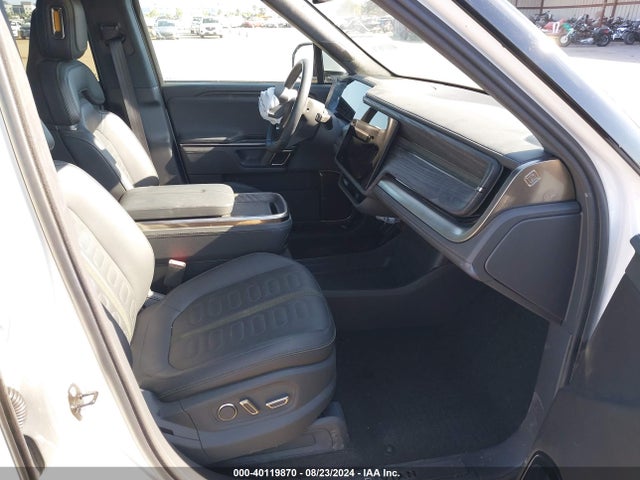 Rivian R1t Adventure 2022 7FCTGAAA7NN013094 Image 5
