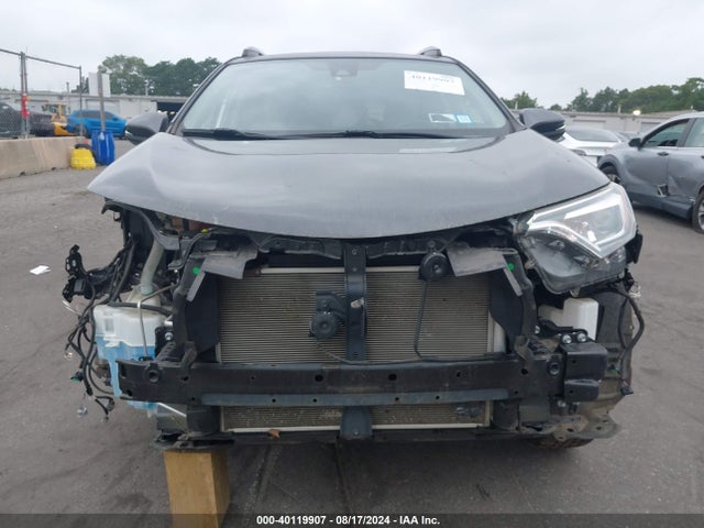 Toyota Rav4 Limited 2018 JTMDFREV6JD236610 Image 6