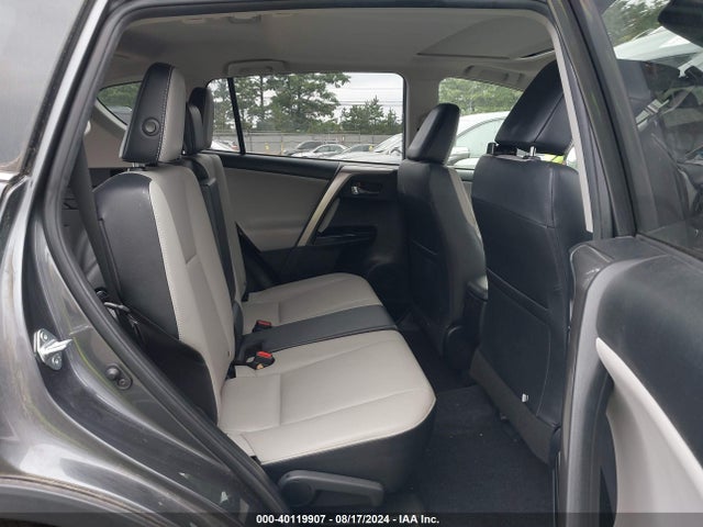 Toyota Rav4 Limited 2018 JTMDFREV6JD236610 Image 8