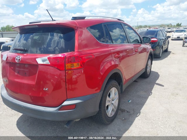 Toyota RAV4 LE 2015 JTMZFREV4FJ048697 Image 4