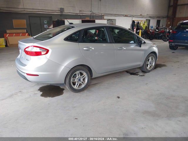 Ford FIESTA SE 2017 3FADP4BJ4HM118741 Image 4