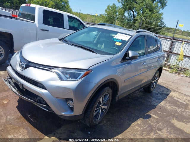 Toyota Rav4 Xle 2016 2T3WFREV7GW272701 Image 2