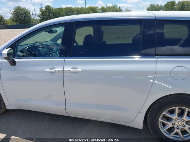 2C4RC1CG9PR516466 Chrysler Voyager Lx