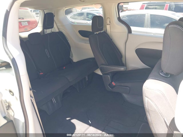 2C4RC1CG9PR516466 Chrysler Voyager Lx