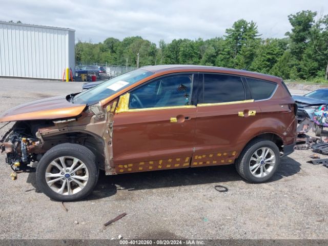 1FMCU9GD9HUA23906 Ford ESCAPE SE