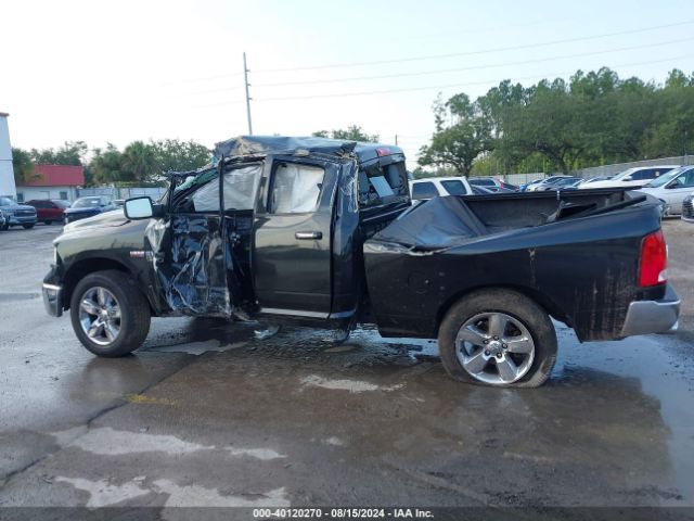 1C6RR7GT7JS238690 RAM 1500 Big Horn Quad Cab 4x4 6'4 Box