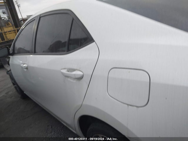 Toyota COROLLA SE 2018 5YFBURHE0JP792319 Image 15