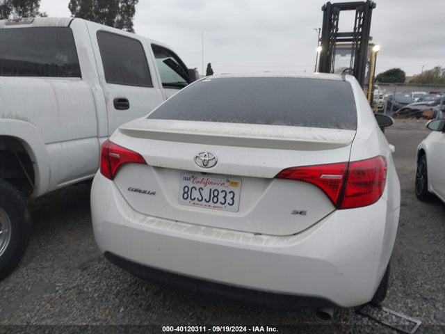 Toyota COROLLA SE 2018 5YFBURHE0JP792319 Image 17