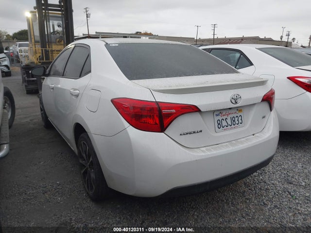 Toyota COROLLA SE 2018 5YFBURHE0JP792319 Image 3