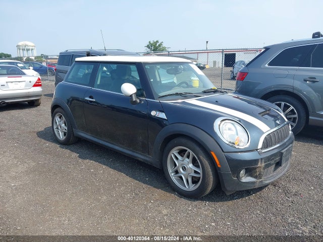 2007 MINI COOPER S WMWMF735X7TL84116 Photo 0