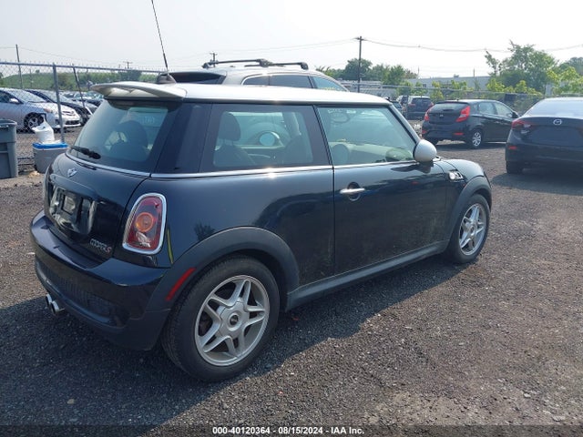 2007 MINI COOPER S WMWMF735X7TL84116 Photo 3