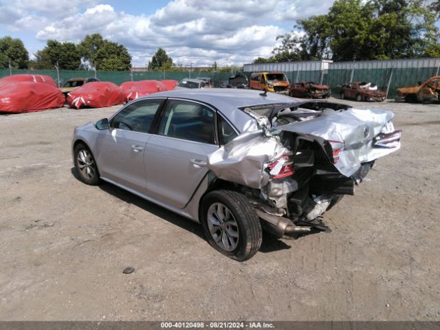 1VWAT7A38GC030933 Volkswagen Passat 1.8t S