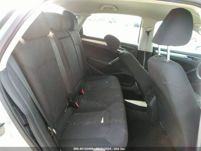1VWAT7A38GC030933 Volkswagen Passat 1.8t S