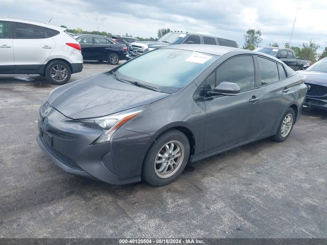 Toyota Prius Four 2017 JTDKARFU6H3032773 Image 2